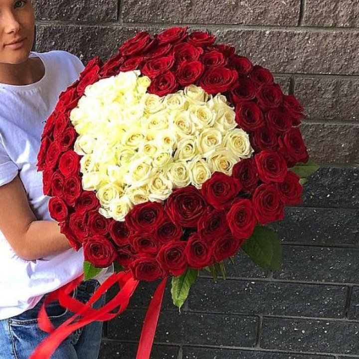 101 роза "Сердце" в Шанхае